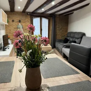  Apartment Navarreria